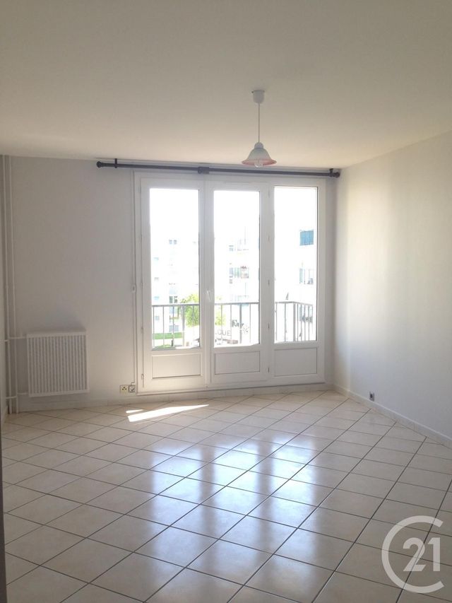 Appartement F3 à louer - 3 pièces - 65.81 m2 - ST PIERRE DES CORPS - 37 - CENTRE - Century 21 Agence Grand Sud